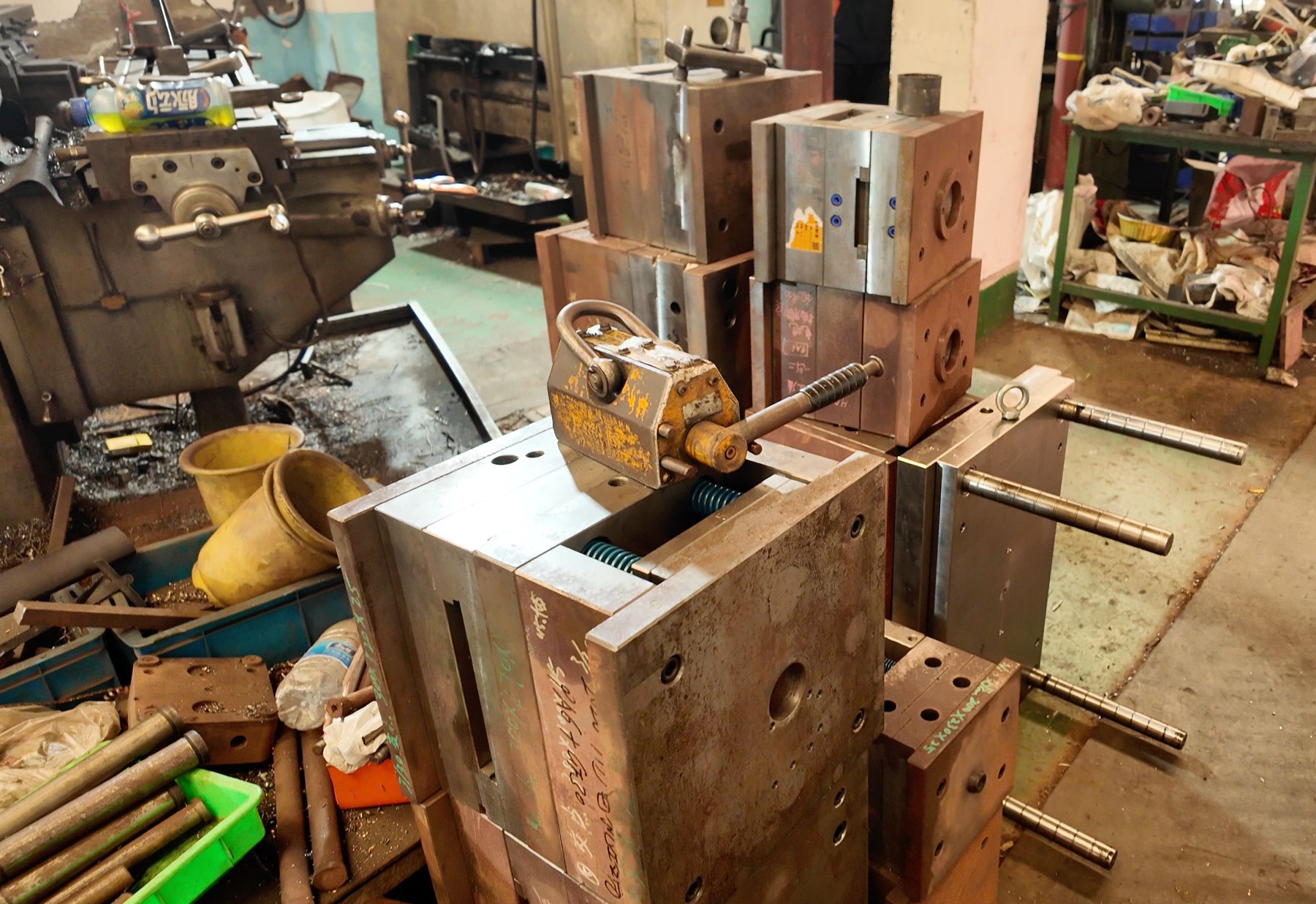 Molds in the Letong mold-making workshop